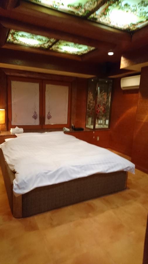 Hotel Loire (Adults Only) Ōsaka Eksteriør bilde